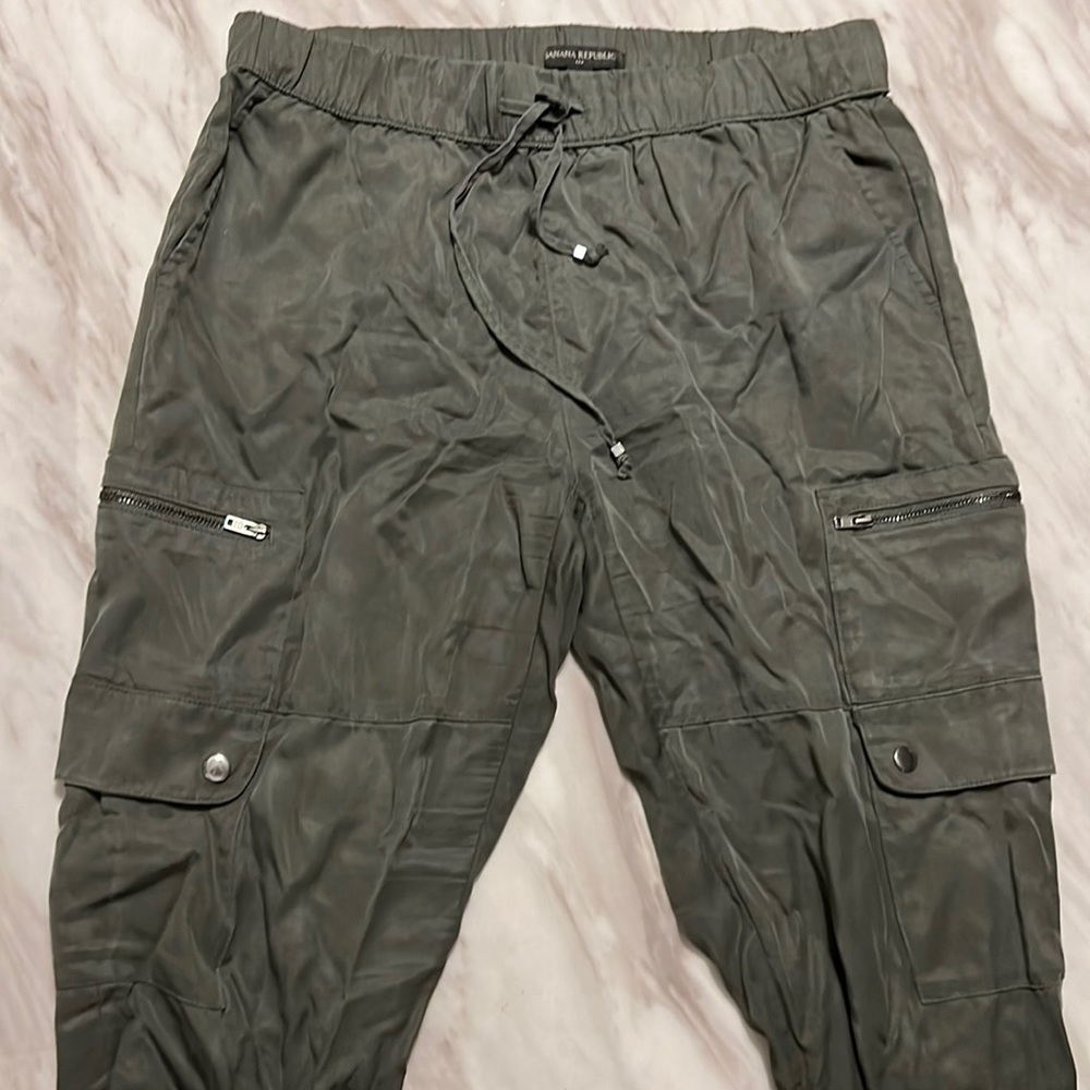 Banana republic cargo pants